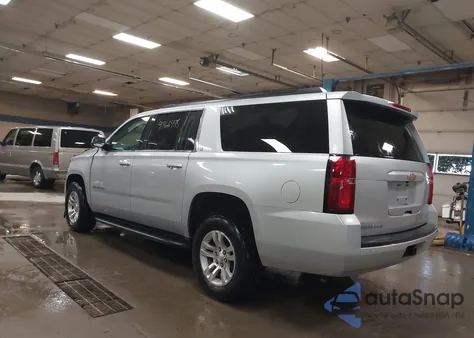 2019 Chevrolet Suburban Lt z USA, uszkodzony, nr VIN 1GNSKHKC4KR289284
